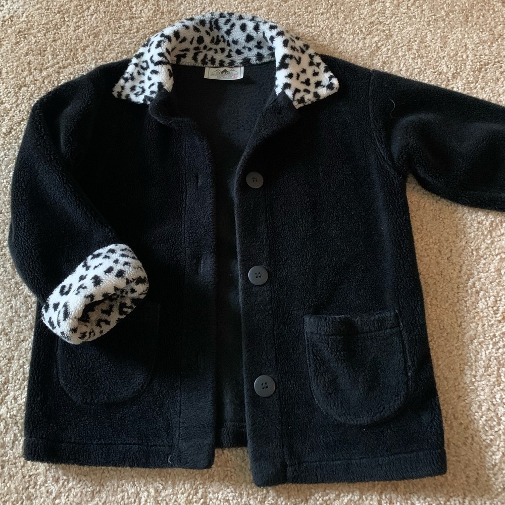 Black Mountain Coat Size M Kids